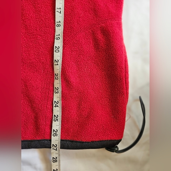 Mickey & Co Womens Red Emblem Pullover Long Sleeve Fuzzy Jacket Size Medium - Picture 9 of 13